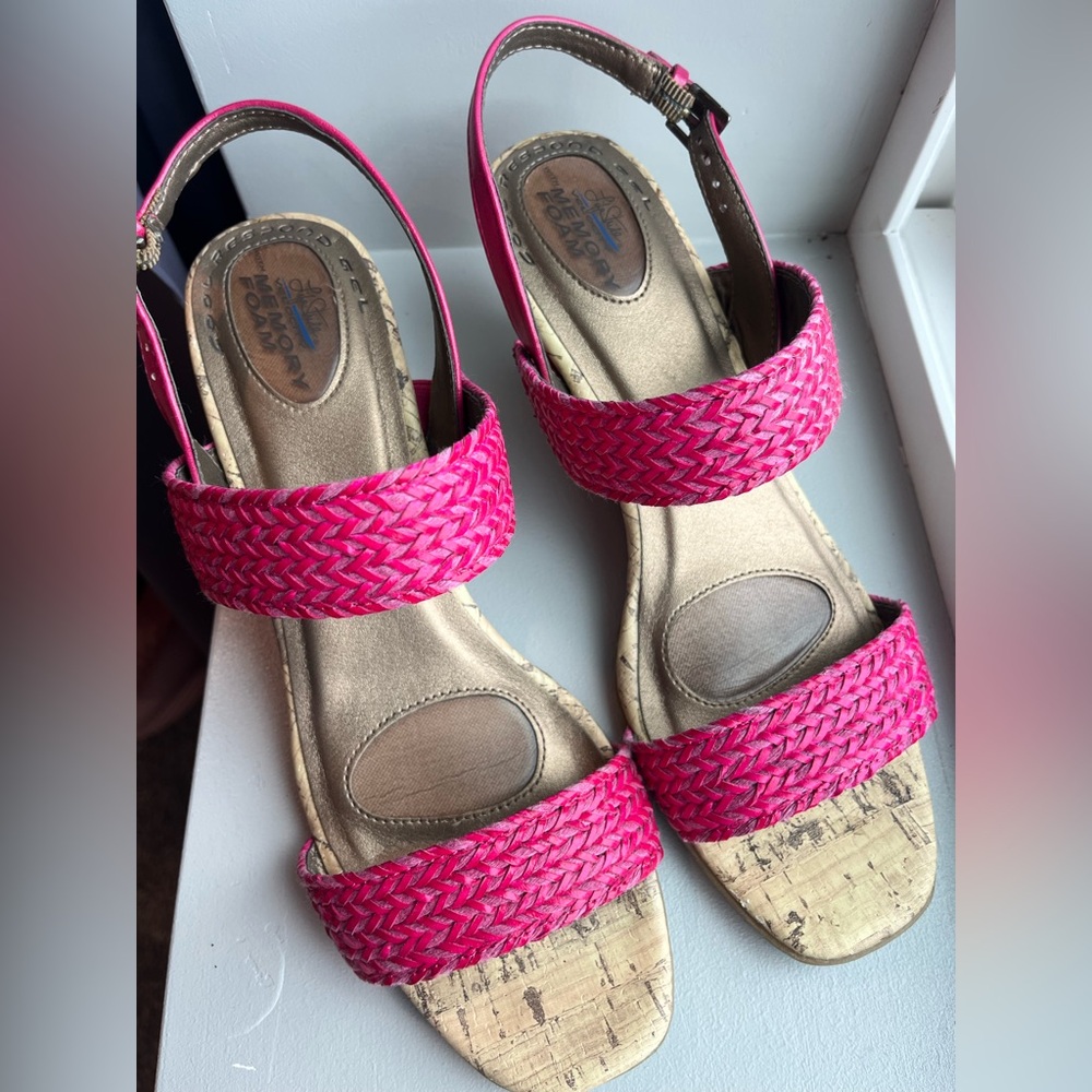 Life Stride Pink Woven Sandals
